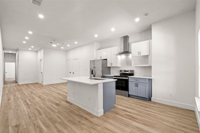 810 W 10th Street, Dallas, TX 75208