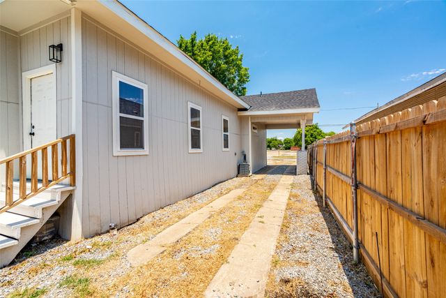 810 W 10th Street, Dallas, TX 75208