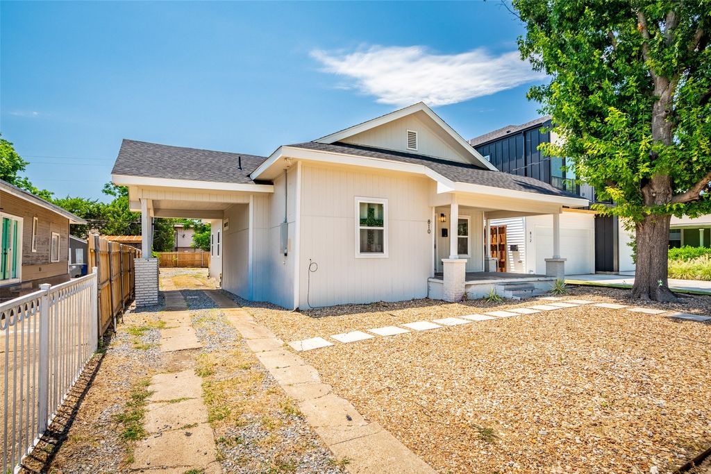 810 W 10th Street, Dallas, TX 75208