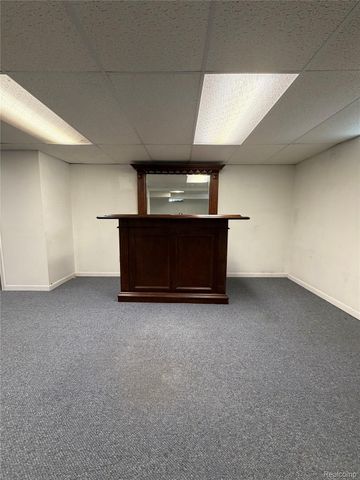 319 Amelia Avenue, Royal Oak, MI 48073