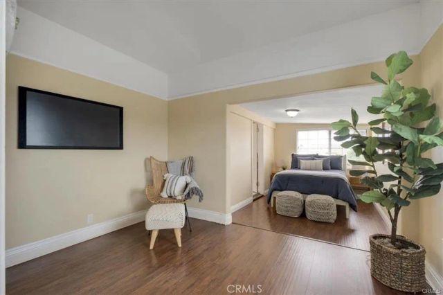 2913 Brighton Avenue, Los Angeles, CA 90018