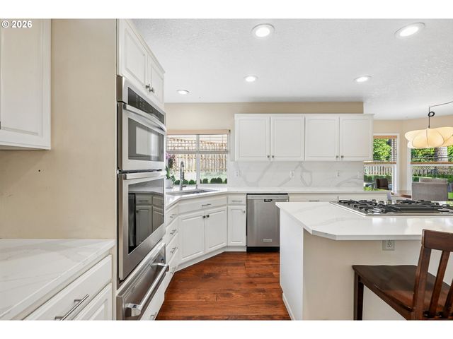 15579 Sw 76TH Ave, Portland, OR 97224