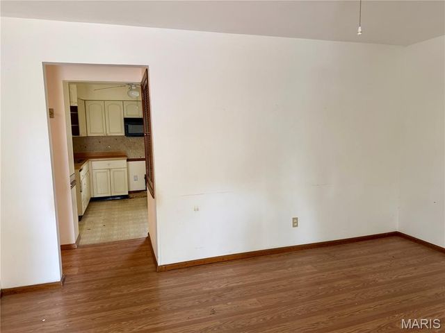 421 Lindy Boulevard, Ballwin, MO 63021