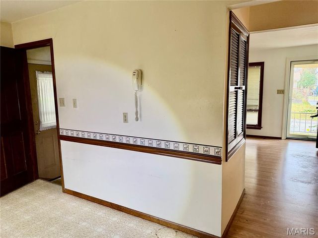 421 Lindy Boulevard, Ballwin, MO 63021