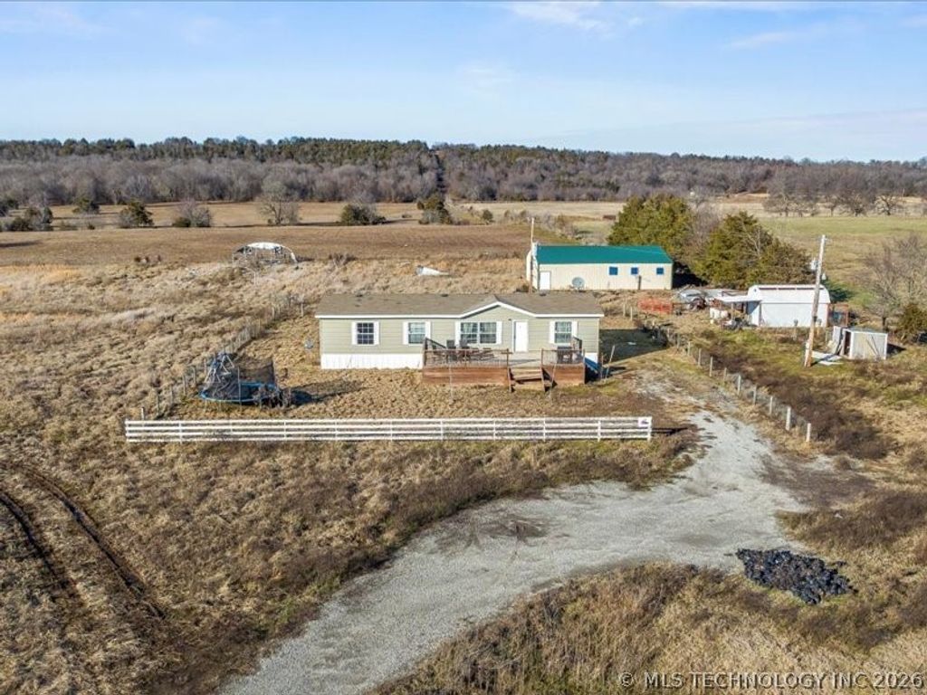 40180 E 1290 Road, Mccurtain, OK 74944