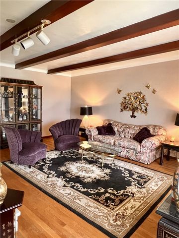 14150 Michael Dr, North Huntingdon, PA 15642