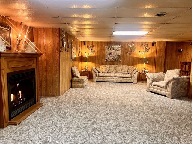 14150 Michael Dr, North Huntingdon, PA 15642