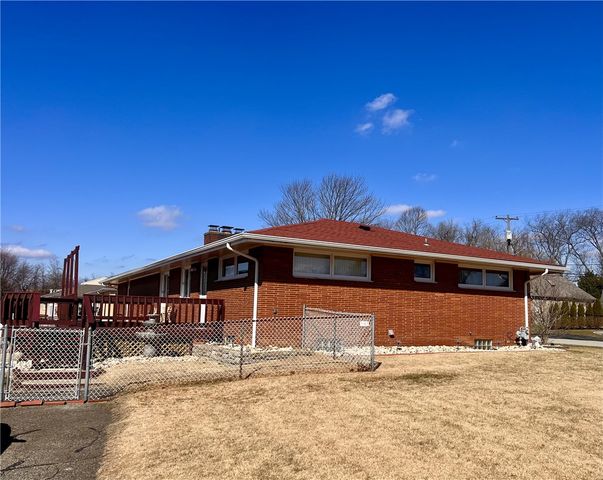 14150 Michael Dr, North Huntingdon, PA 15642