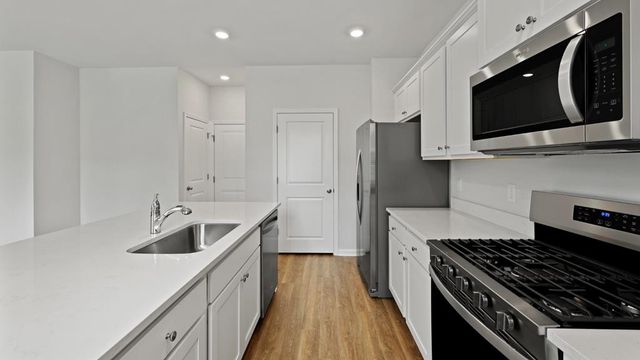 1064 Mulligan Drive, Manning, SC 29102