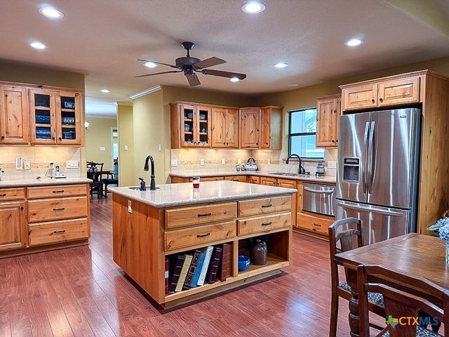 1329 Donovan Street, Gonzales, TX 78629