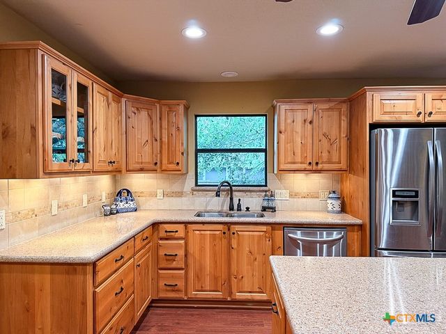 1329 Donovan Street, Gonzales, TX 78629