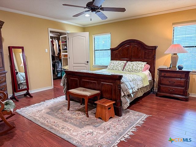 1329 Donovan Street, Gonzales, TX 78629