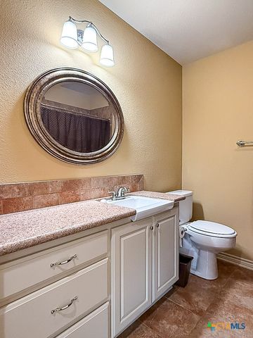 1329 Donovan Street, Gonzales, TX 78629