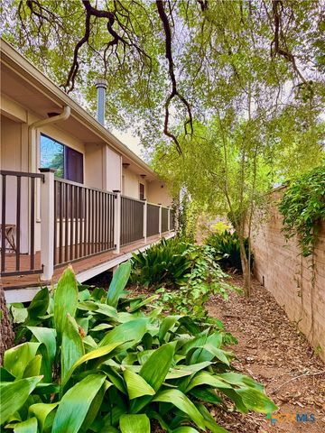 1329 Donovan Street, Gonzales, TX 78629