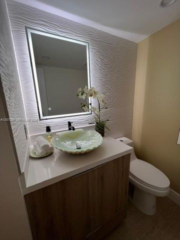 13155 SW 7th Court 204E, Pembroke Pines, FL 33027