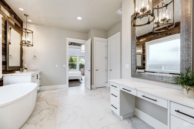 2288 N Fountainhead Way, Eagle, ID 83616