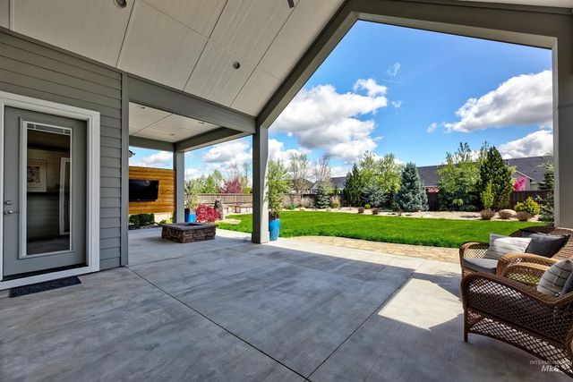 2288 N Fountainhead Way, Eagle, ID 83616