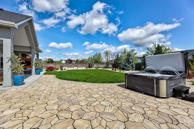 2288 N Fountainhead Way, Eagle, ID 83616