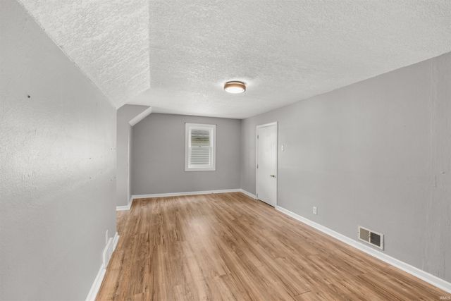 2520 Cortland Avenue, Fort Wayne, IN 46808