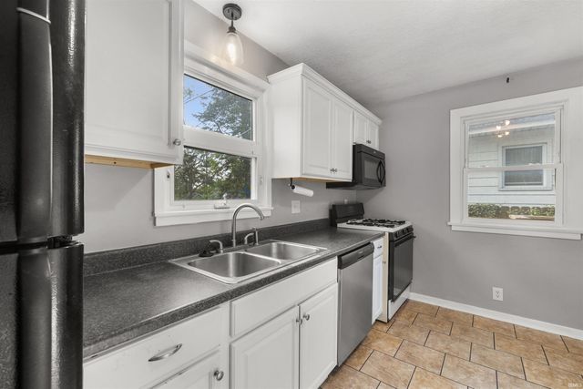 2520 Cortland Avenue, Fort Wayne, IN 46808