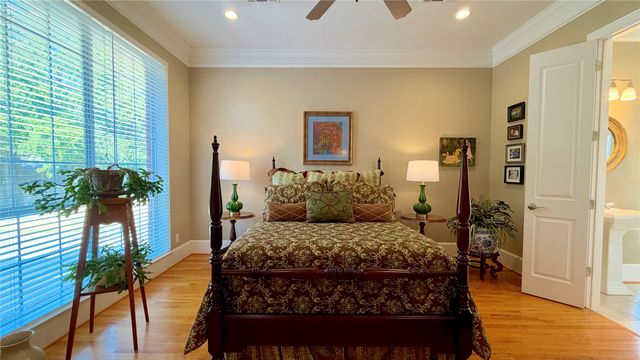 8 Griffith Court, Terrell, TX 75160
