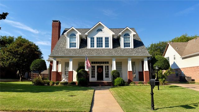 8 Griffith Court, Terrell, TX 75160