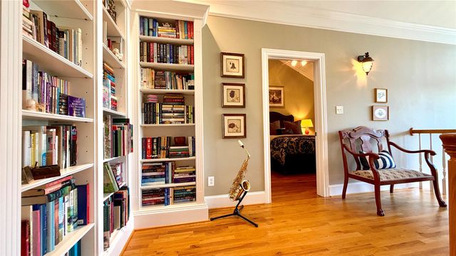 8 Griffith Court, Terrell, TX 75160