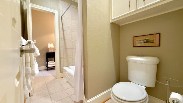 8 Griffith Court, Terrell, TX 75160