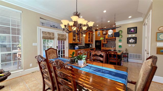 8 Griffith Court, Terrell, TX 75160