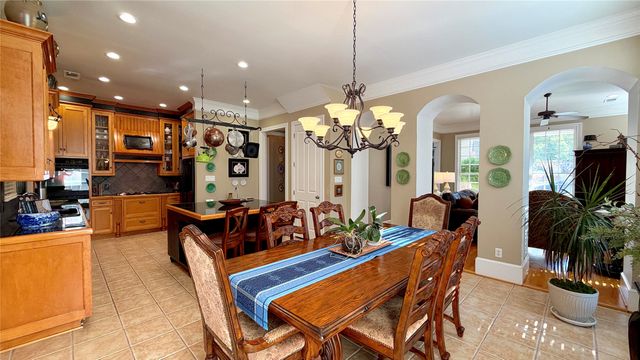 8 Griffith Court, Terrell, TX 75160