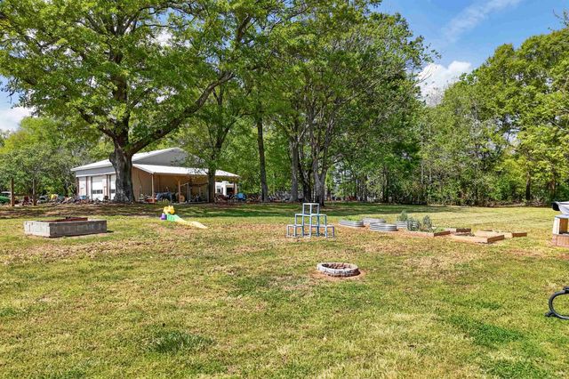 912 Dillon Street, Chesnee, SC 29323