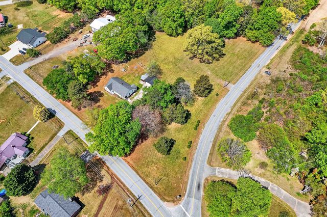 912 Dillon Street, Chesnee, SC 29323