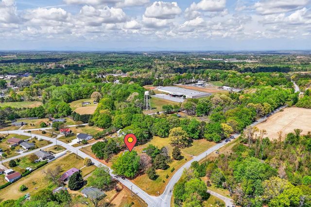 912 Dillon Street, Chesnee, SC 29323