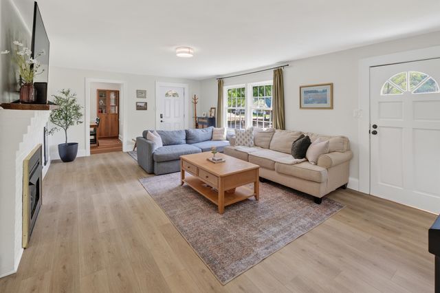 912 Dillon Street, Chesnee, SC 29323