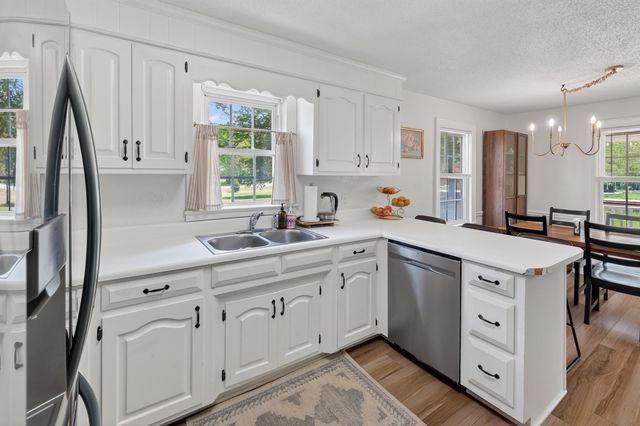 912 Dillon Street, Chesnee, SC 29323