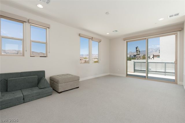 11335 Gravitation Drive, Las Vegas, NV 89135
