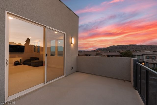 11335 Gravitation Drive, Las Vegas, NV 89135