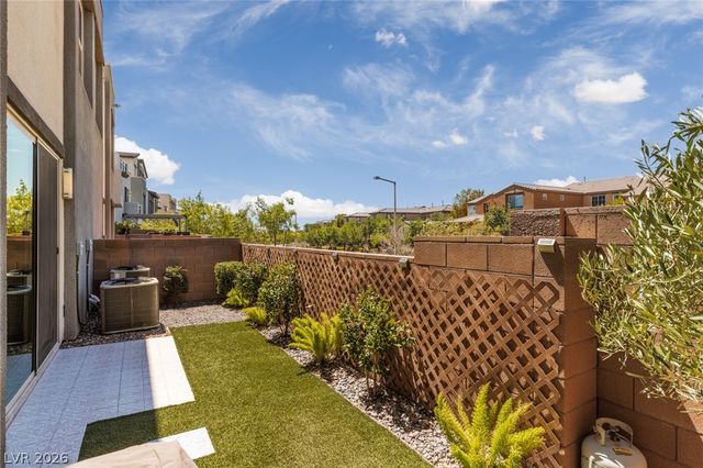 11335 Gravitation Drive, Las Vegas, NV 89135