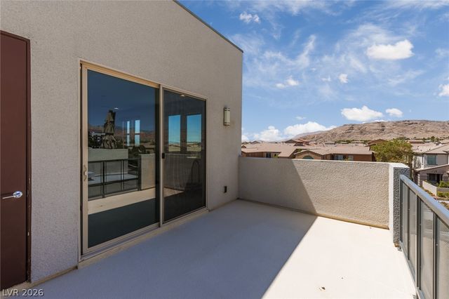 11335 Gravitation Drive, Las Vegas, NV 89135