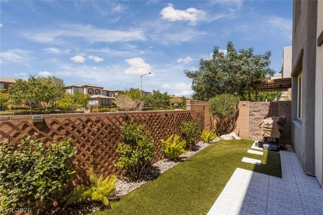 11335 Gravitation Drive, Las Vegas, NV 89135