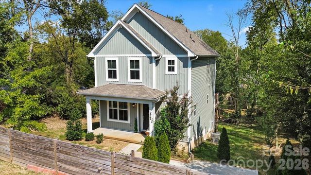 226 1st Street, Mount Holly, NC 28120