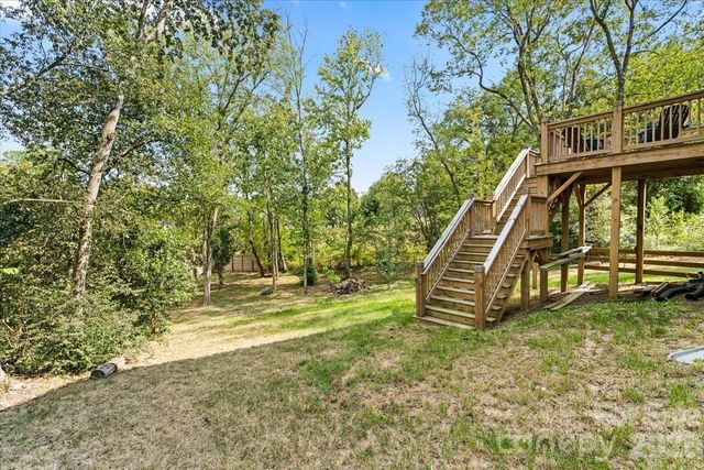 226 1st Street, Mount Holly, NC 28120