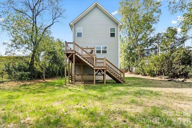226 1st Street, Mount Holly, NC 28120