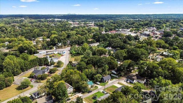 226 1st Street, Mount Holly, NC 28120