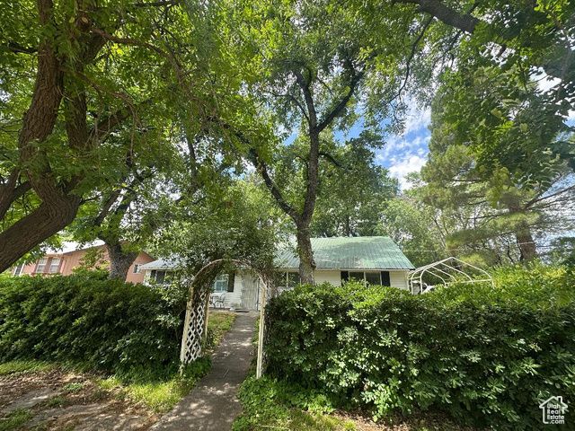 191 N ASH CREEK DR, Toquerville, UT 84774