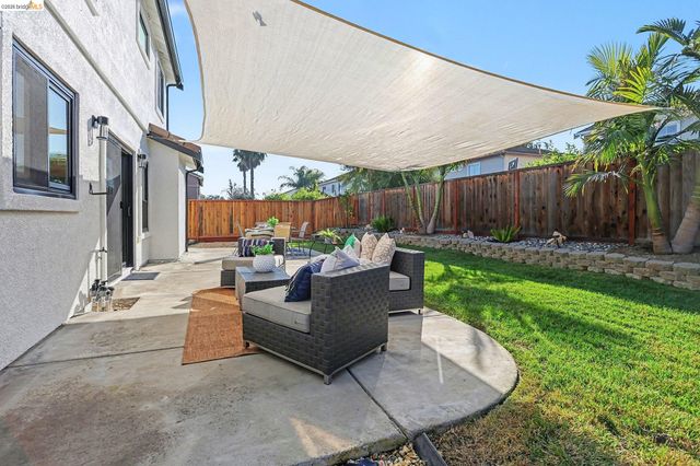2013 Hedge Avenue, Brentwood, CA 94513