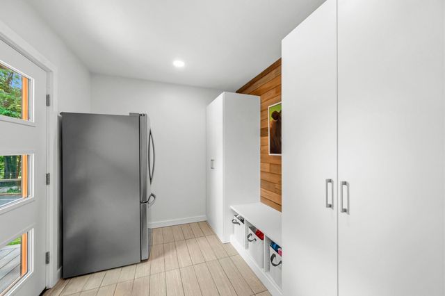 25 Virginia Ln, Cohasset, MA 02025