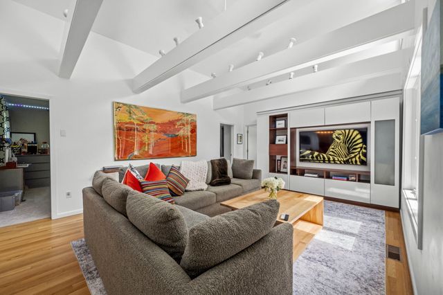 25 Virginia Ln, Cohasset, MA 02025