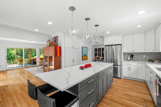 25 Virginia Ln, Cohasset, MA 02025