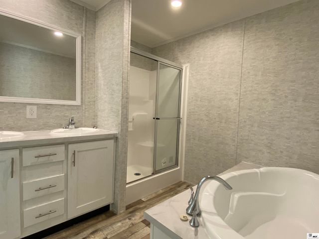 136 WALNUT HILL DRIVE, Calhoun, LA 71225